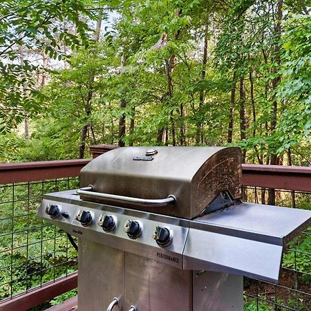 Lakeside Retreat Hot Tub Fishing Hiking Ellijay Bagian luar foto