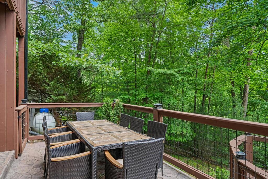 Lakeside Retreat Hot Tub Fishing Hiking Ellijay Bagian luar foto