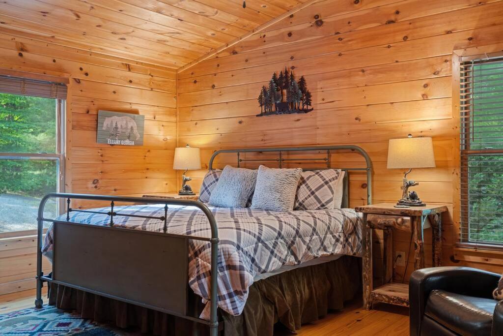 Lakeside Retreat Hot Tub Fishing Hiking Ellijay Bagian luar foto
