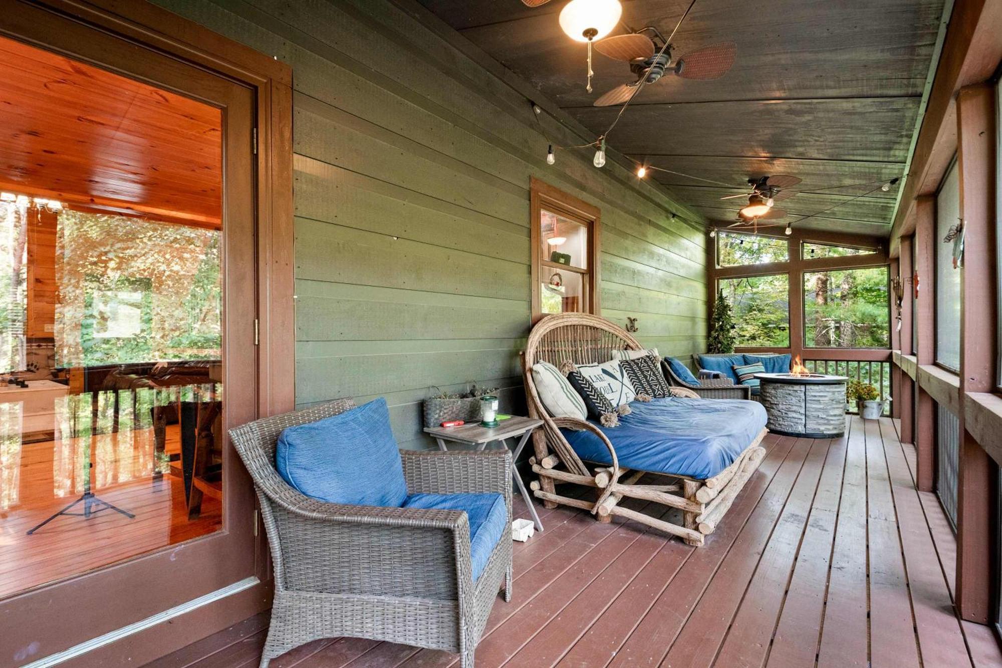 Lakeside Retreat Hot Tub Fishing Hiking Ellijay Bagian luar foto