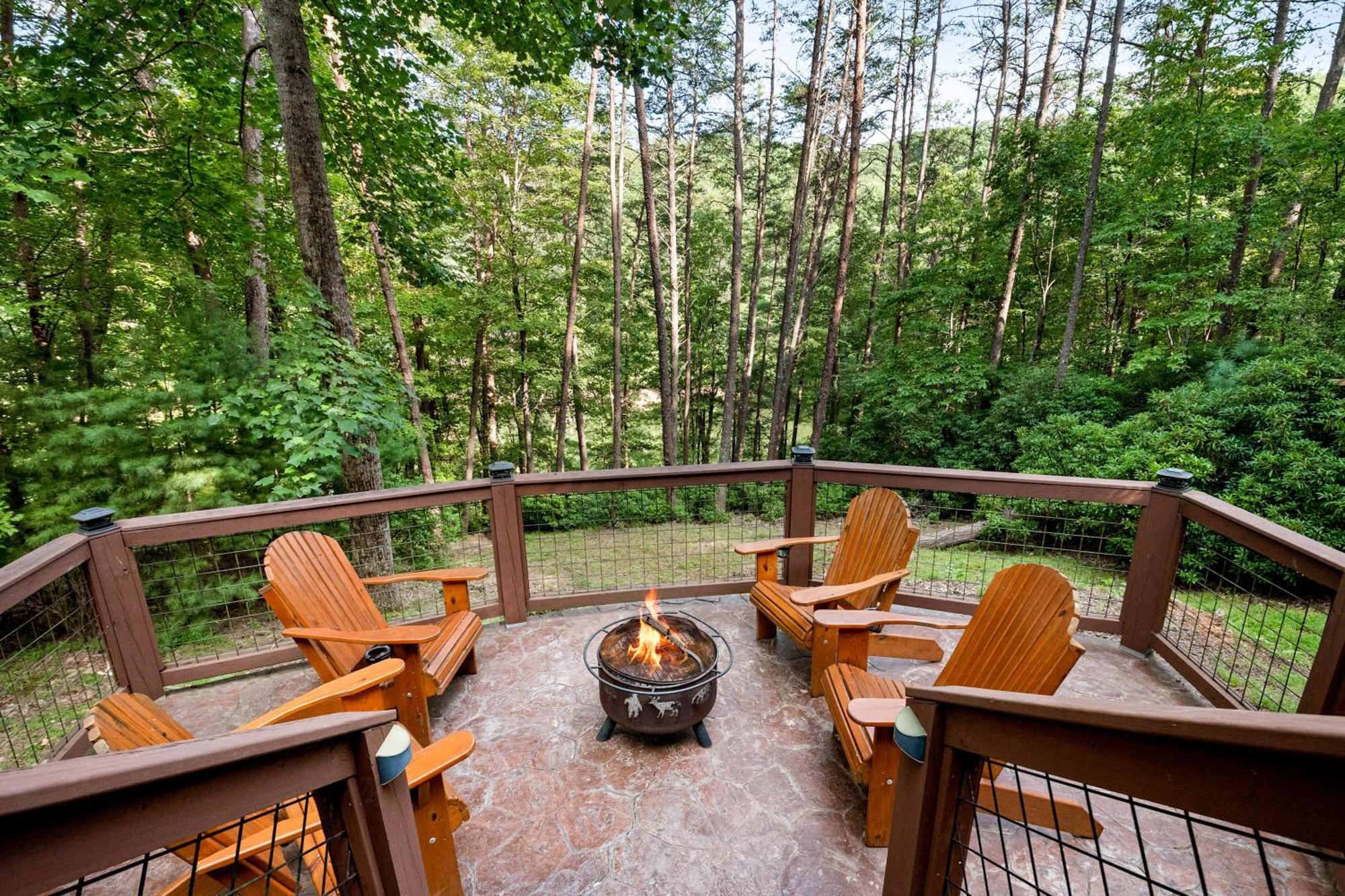 Lakeside Retreat Hot Tub Fishing Hiking Ellijay Bagian luar foto