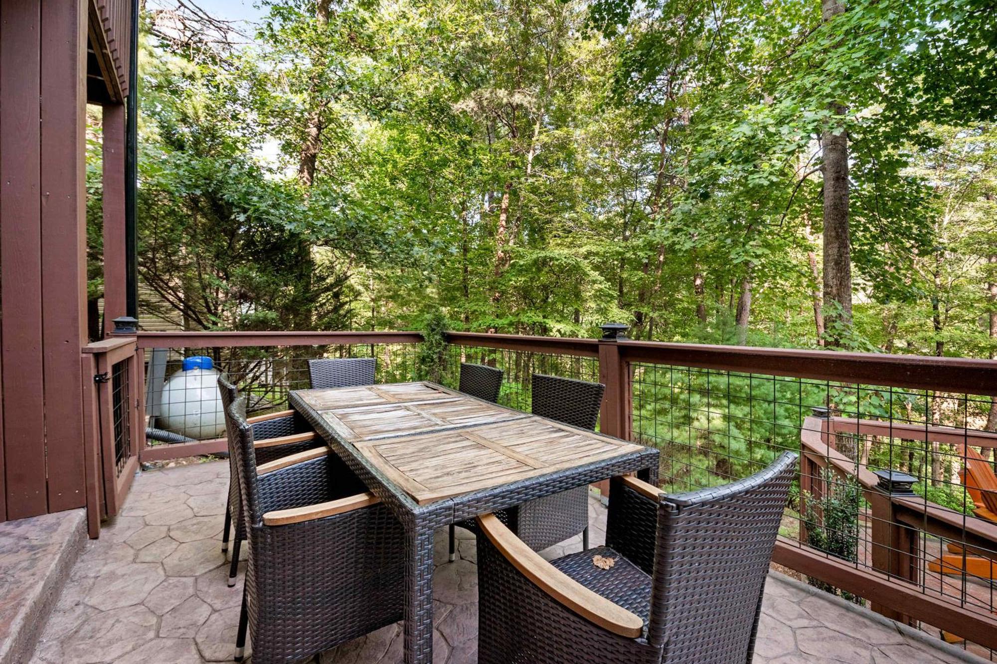 Lakeside Retreat Hot Tub Fishing Hiking Ellijay Bagian luar foto